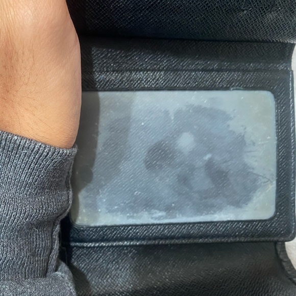 Louis Vuitton Epi Noir Tri-Fold Wallet - Picture 5 of 11